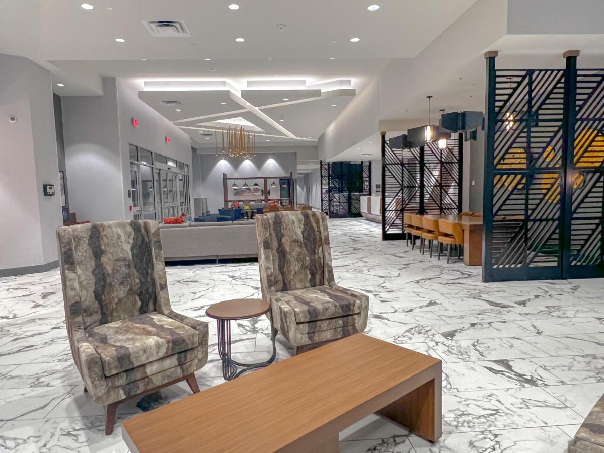 Crowne Plaza - Kearney By Ihg Hotel Exterior photo