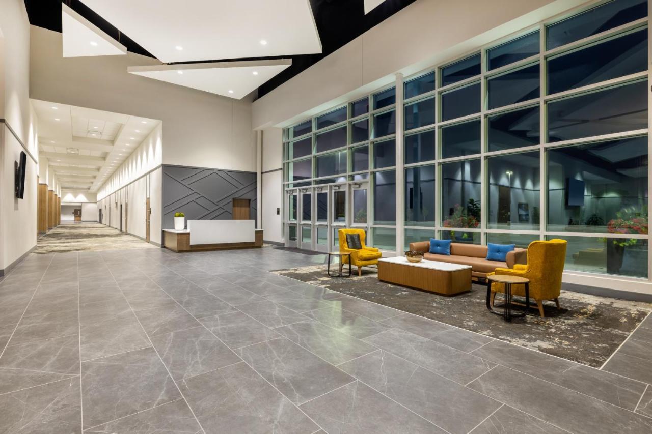 Crowne Plaza - Kearney By Ihg Hotel Exterior photo
